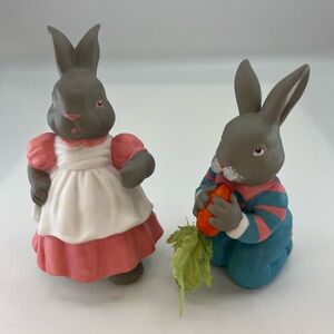 Dept 56 Vintage Easter Village Carrot Patch Bunny Rabbit Figurine Pair Boy/Girl
